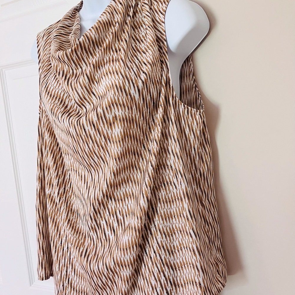 Worn Banana Republic Silky Cowl Neck Sleeveless Back Button Shell-Multi Color-M - Picture 2 of 13
